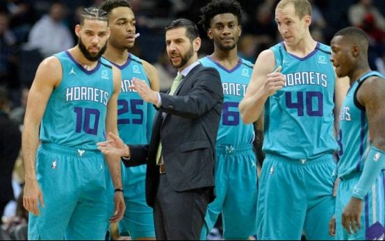 包含从浙江队战术微调备战NBA季后赛到纽约尼克斯赛后临场应变，窗口期夏洛特黄蜂调整名单以备英超的词条
